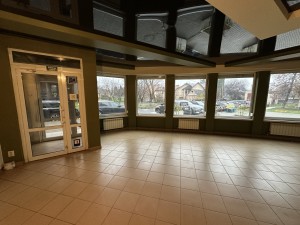 ул. Словацкого, 12 (г. Луцк) - Здається торгівельний майданчик, 30000 грн. - АФНУ